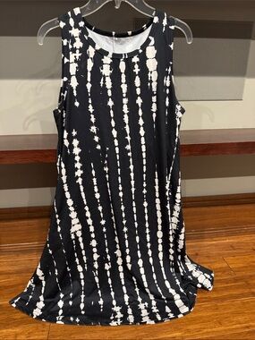 Black and White Tie-Dye Sleeveless Dress